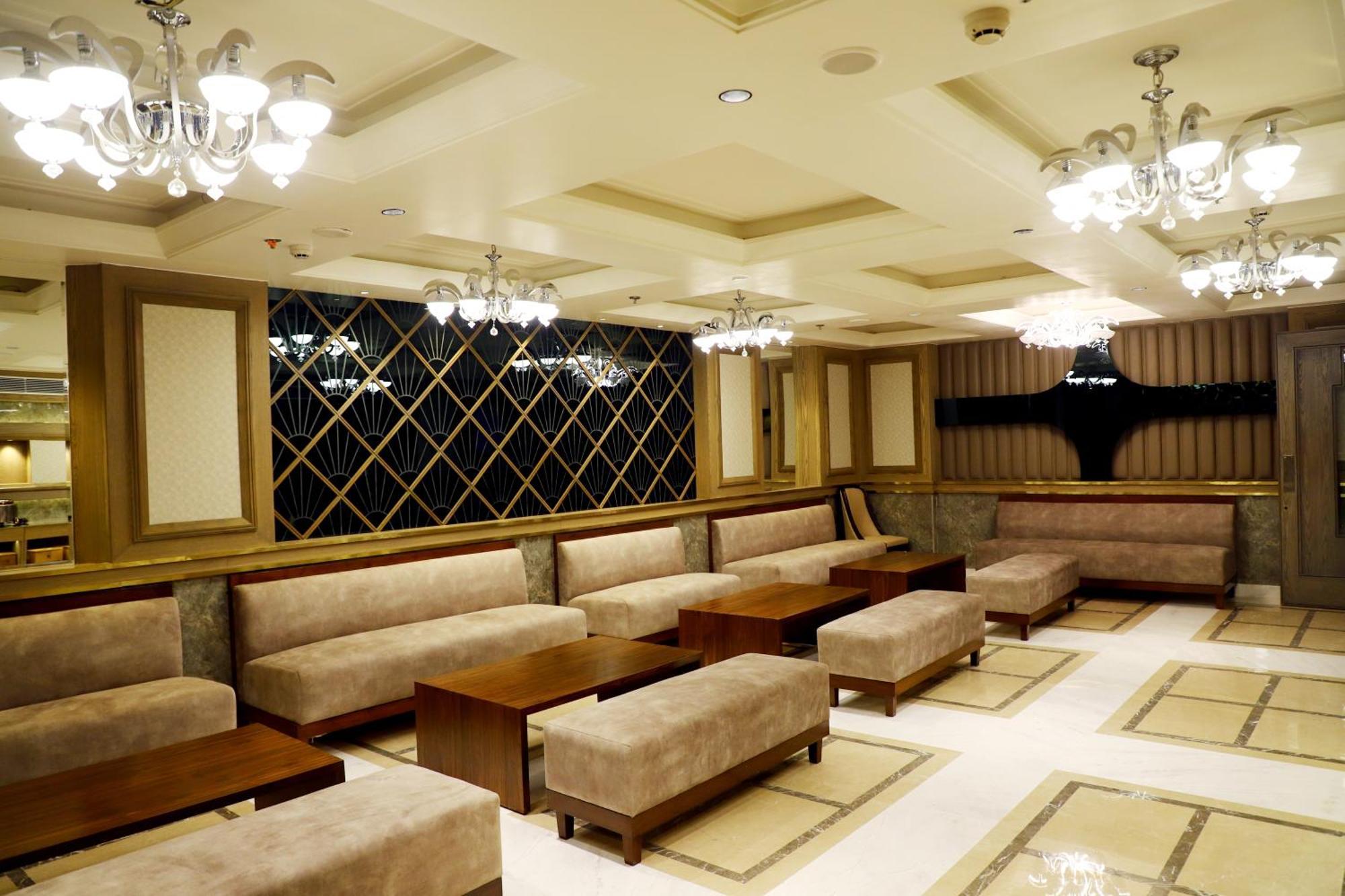 Blusalzz Residence Amritsar Bagian luar foto
