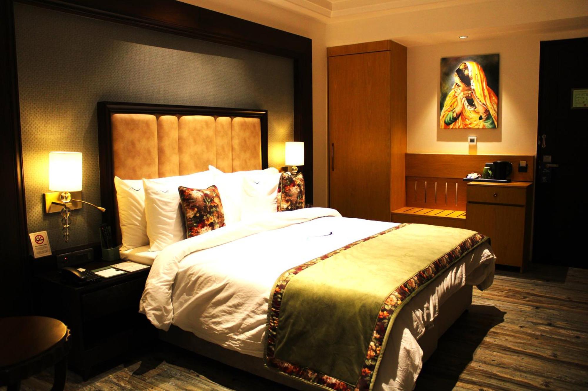 Blusalzz Residence Amritsar Bagian luar foto