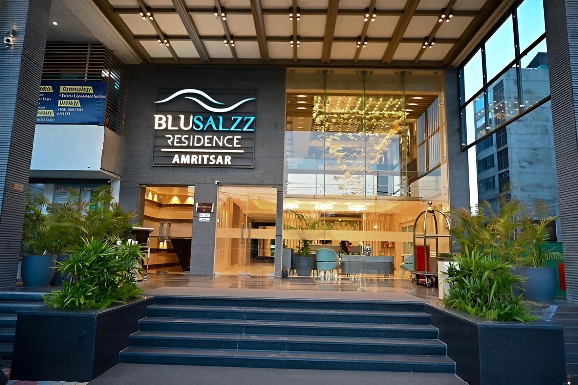 Blusalzz Residence Amritsar Bagian luar foto